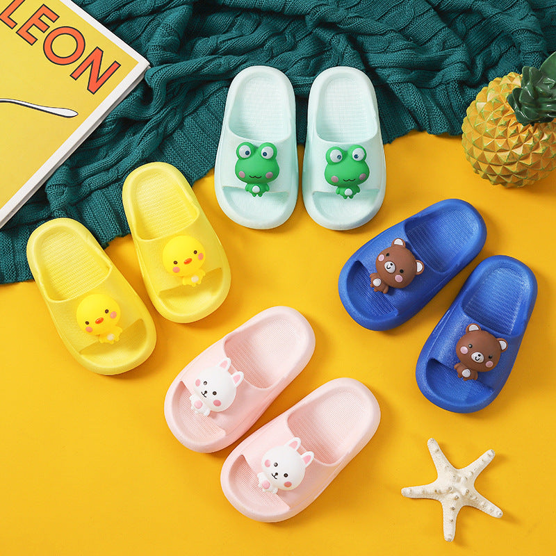 2022 summer new style children's slippers, children's shoes, three-dimensional cartoon slippers, soft bottom, small and medium-sized children's anti-slip sandals and slippers for men 