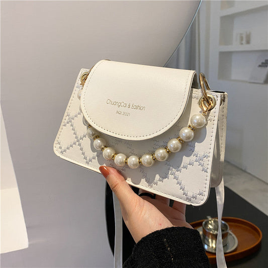 Simple splicing color popular small bag summer 2024 new retro fashion crossbody bag pearl hand small square bag 